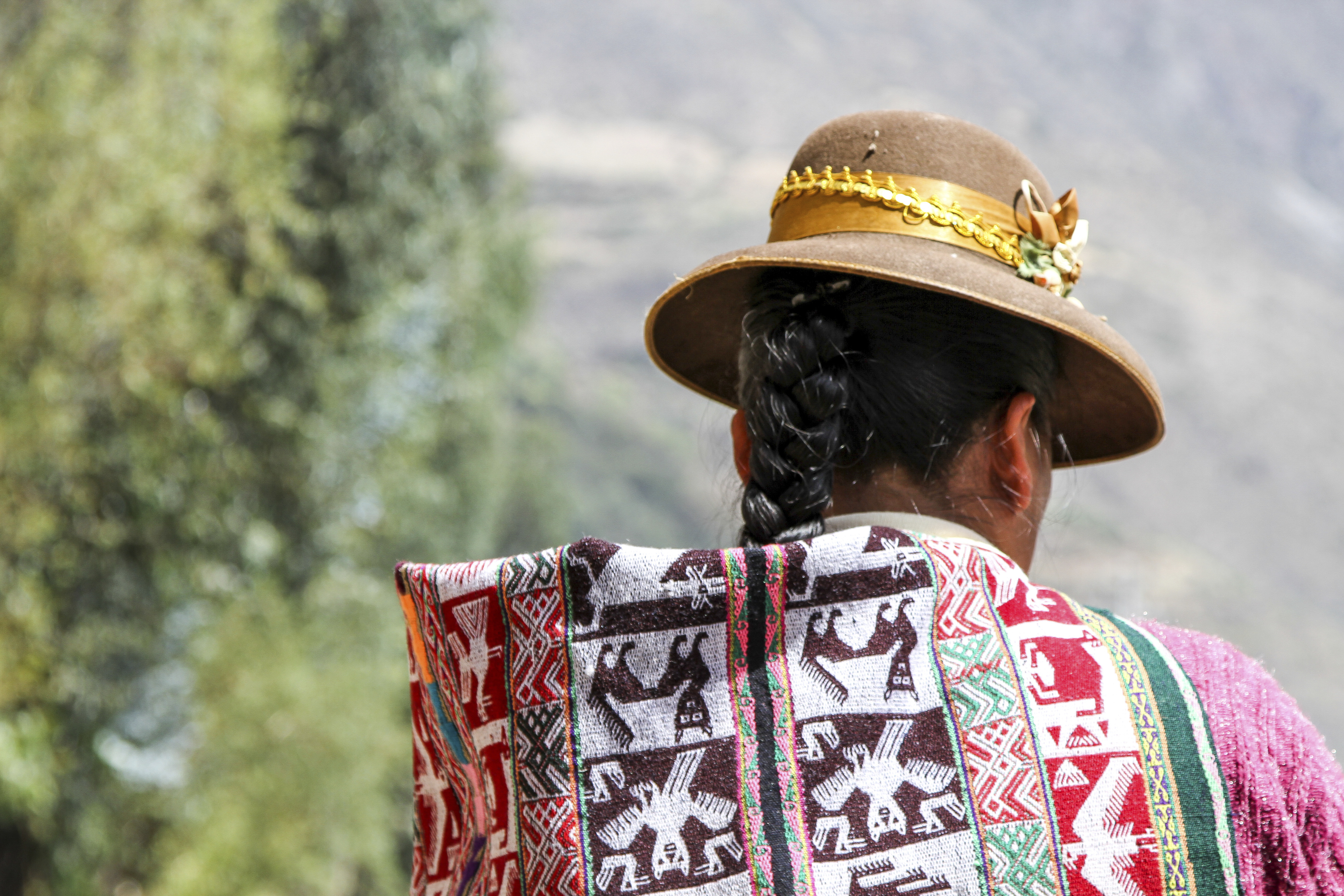 Peru_Nest_Artisans_Weaving_Sacred Valley